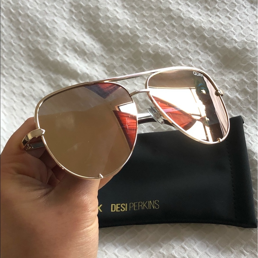 **SOLD**Quay x Desi Perkins Gold High Key Aviators